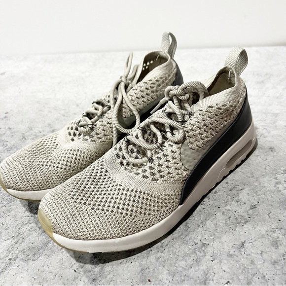 Nike Women's Air Max Thea Ultra Flyknit Grey 881175-005 Running Shoes Sz 9 - Picture 2 of 7